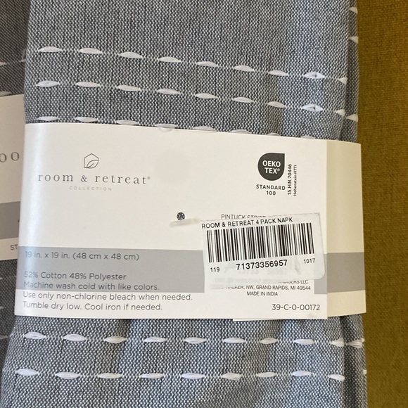 8 fabric napkins - gray and white - Picture 2 of 2
